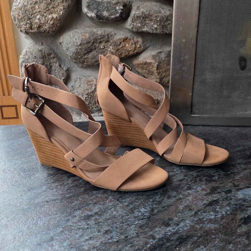 Crown Vintage Tan Strappy Wedge Sandals